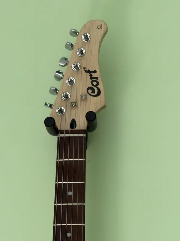 Cort G110 + cm15r kombik 2 Cort G110 + cm15r kombik 2