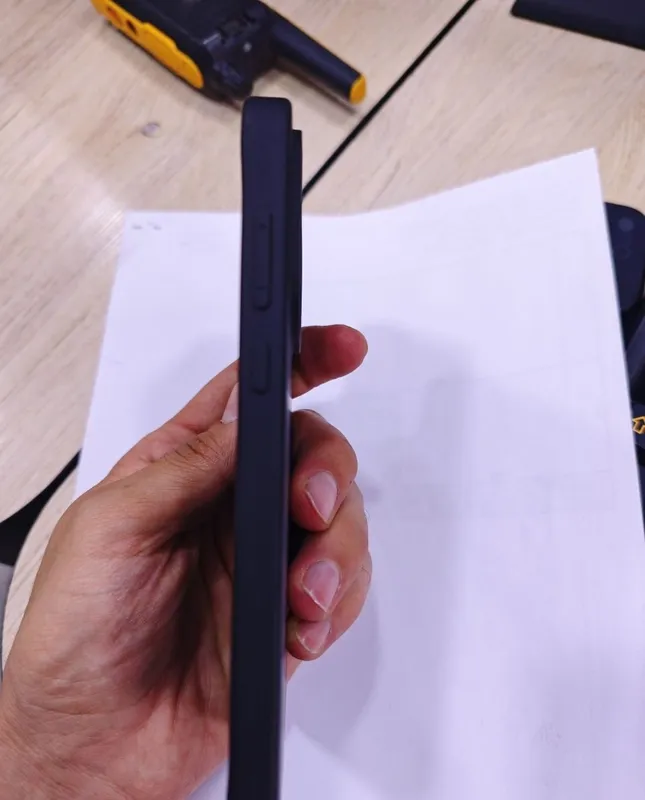 OnePlus 15, ОЗУ 12 ГБ, память 256 ГБ 6 OnePlus 15, ОЗУ 12 ГБ, память 256 ГБ 6