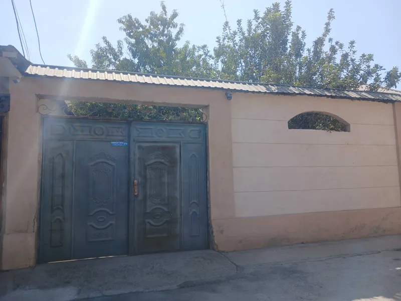 Uchastka sotiladi