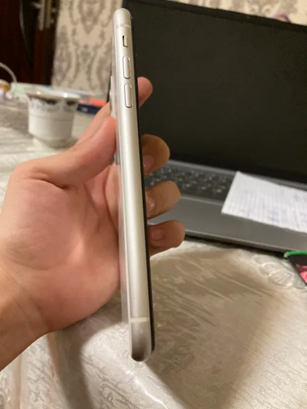 Apple 11 white 128 gb 6