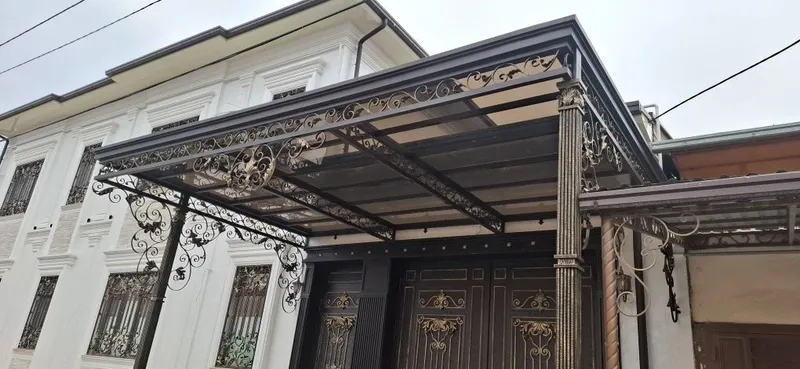 Leksan Manalit polikarbanat