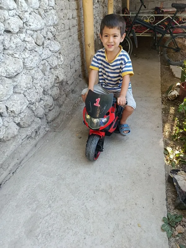 Mototsikl bolalar uchun 3 yoshdan 5 yoshgacha zaryadniklari bor 6 Mototsikl bolalar uchun 3 yoshdan 5 yoshgacha zaryadniklari bor 6