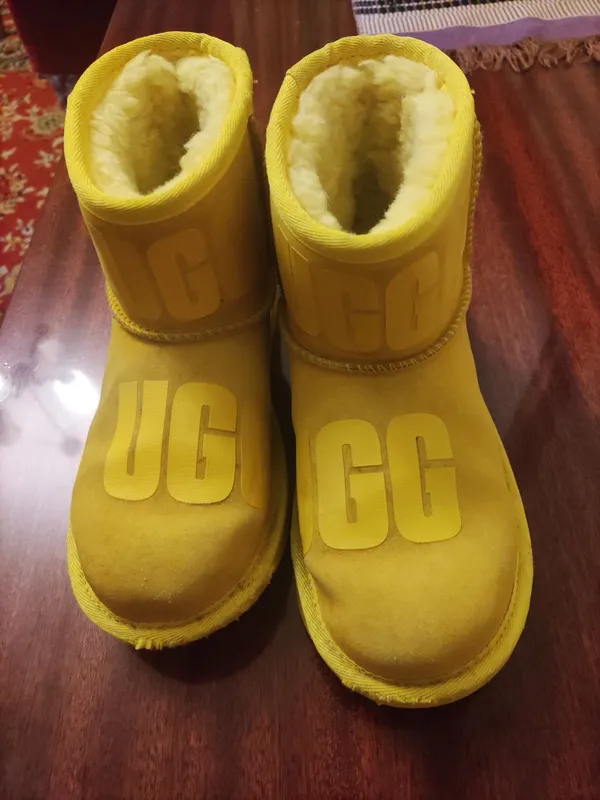 Детские сапожки UGG Детские сапожки UGG