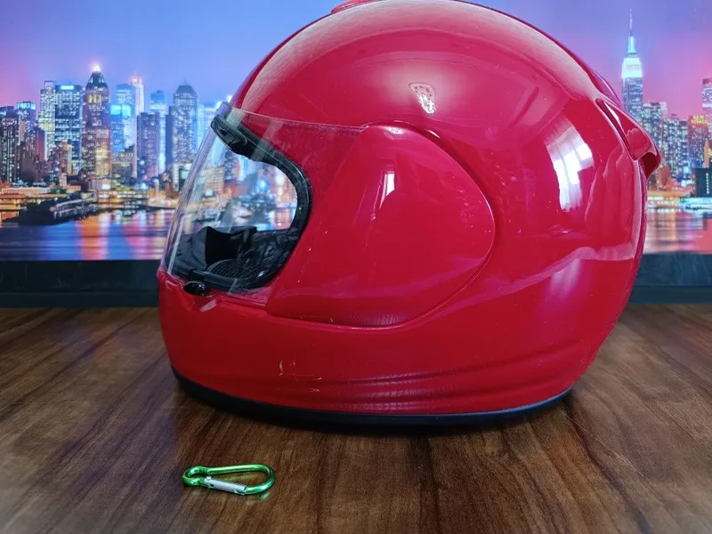 Мото шлем от Японского бренда ARAI VECTOR 1