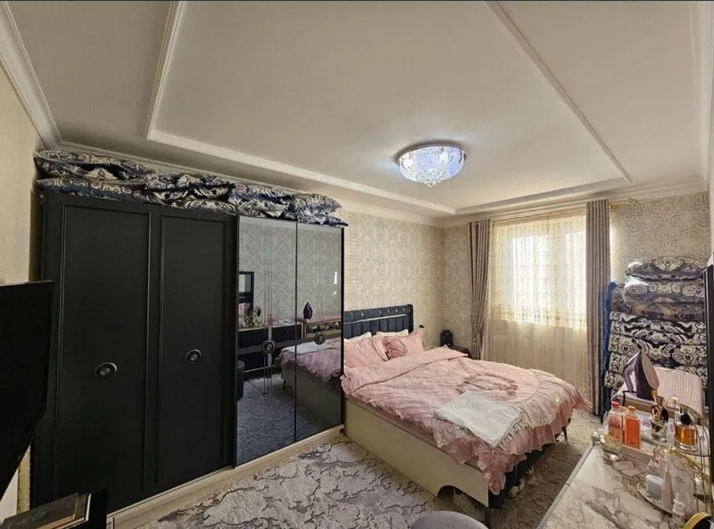 Kvartira sotiladi, Xudozhnikov 3