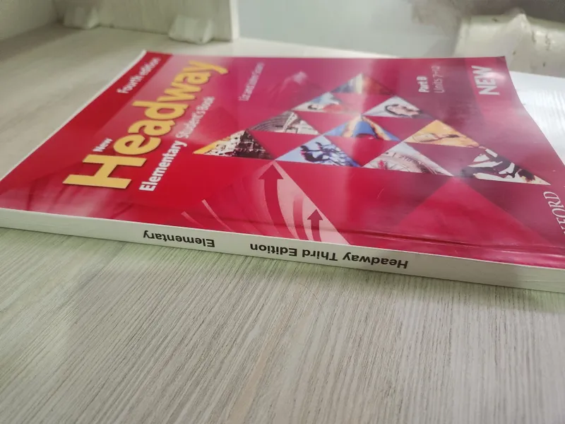 Книга Headway внутри рабочей тетради 2