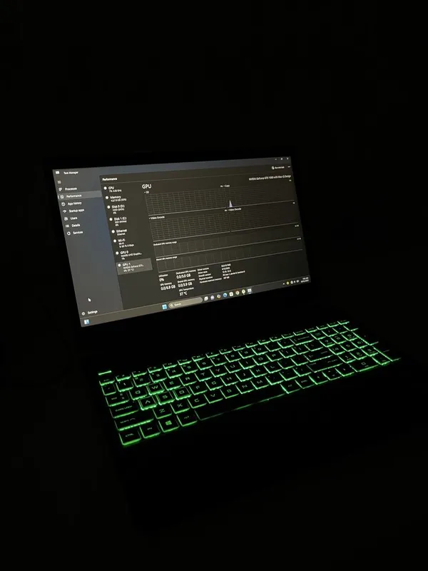 HP Pavilion Gaming 15 GTX1060 + i7-8700 2