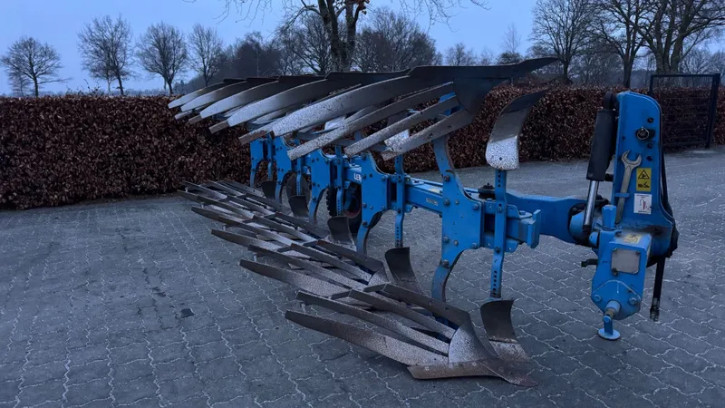 Lemken Europal 7 Case Puma, John Deere, Claas Arion tortadi — фото 1