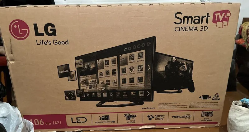 Продаем срочно телевизор LG 42 smart cinema 3D — фото 1