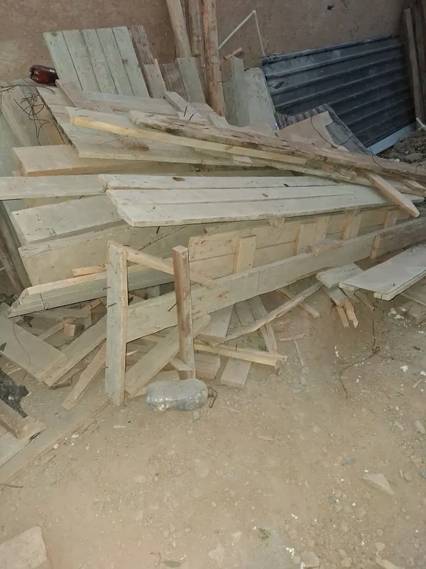 Продам тахта , апаловка 1 Продам тахта , апаловка 1
