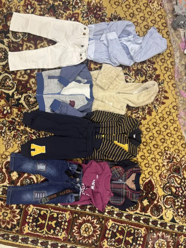 1 yoshli bolalar uchun yaxshi holatdagi kiyimlar 1 yoshli bolalar uchun yaxshi holatdagi kiyimlar