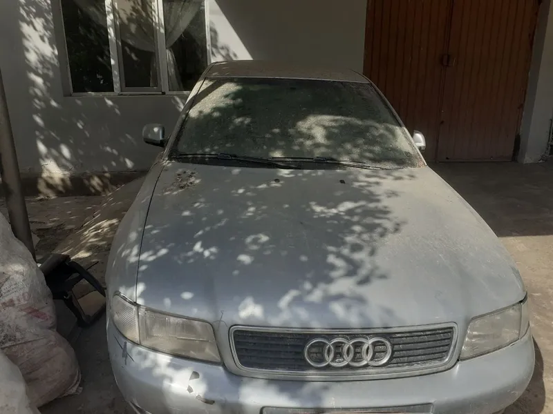 Audi A4 shu trushi sotiladi yurub trubdi 100%