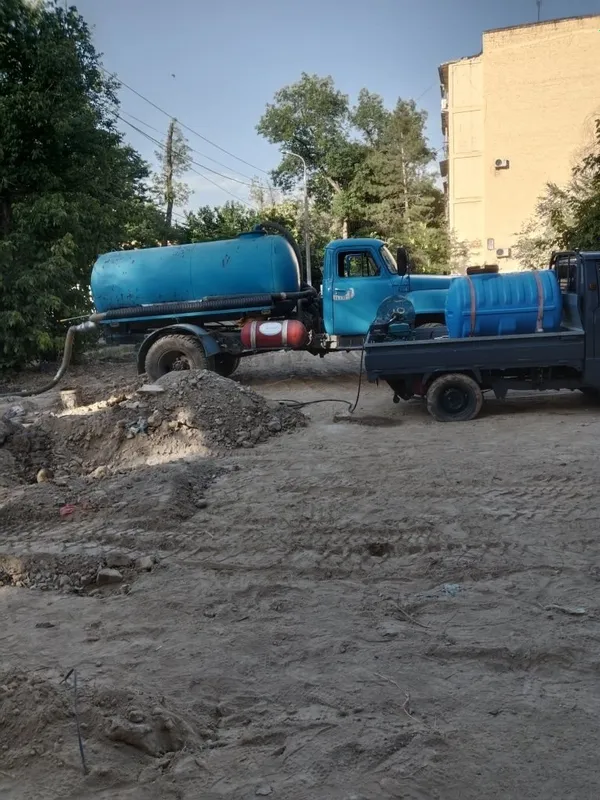 Услуги по очистке выгребных ям и канализации 2 Услуги по очистке выгребных ям и канализации 2