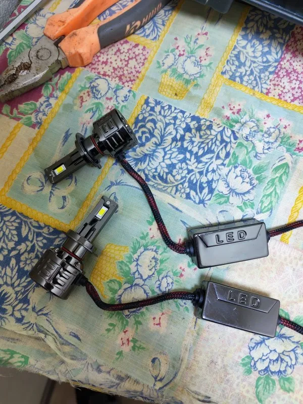 Лампы led . Очень явкие. 1