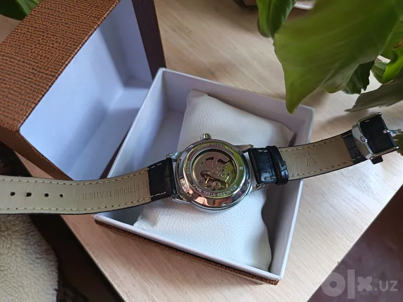 Продам новые мужские механические часы 2 Продам новые мужские механические часы 2