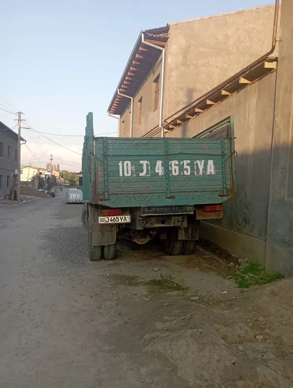 Zil 130 dilanamer sotiladi