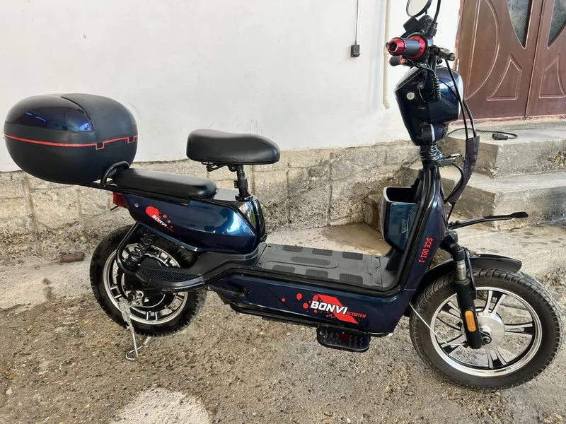 Скутер сотилади Bonvi 60км 2