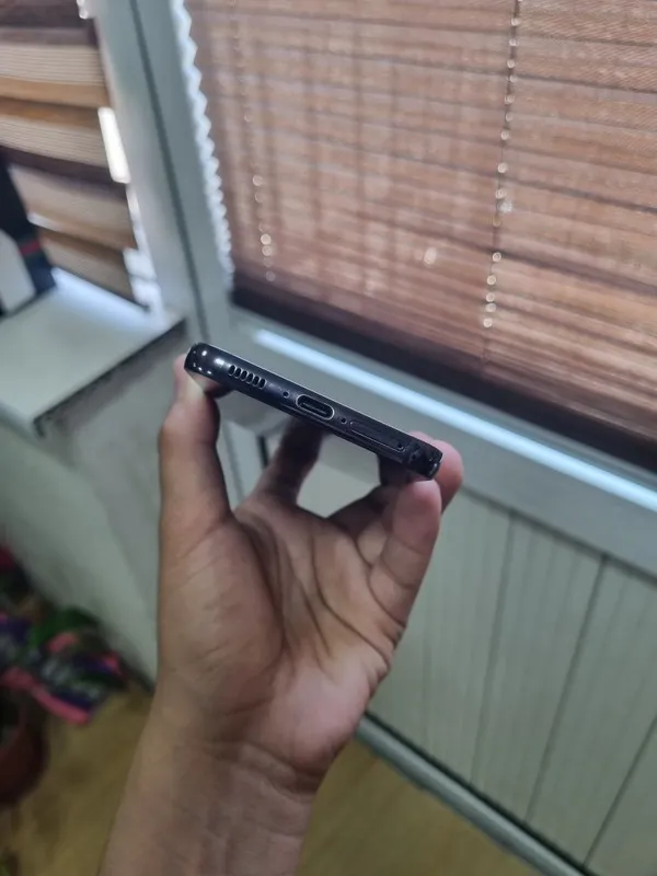 Samsung galaxy S23 4