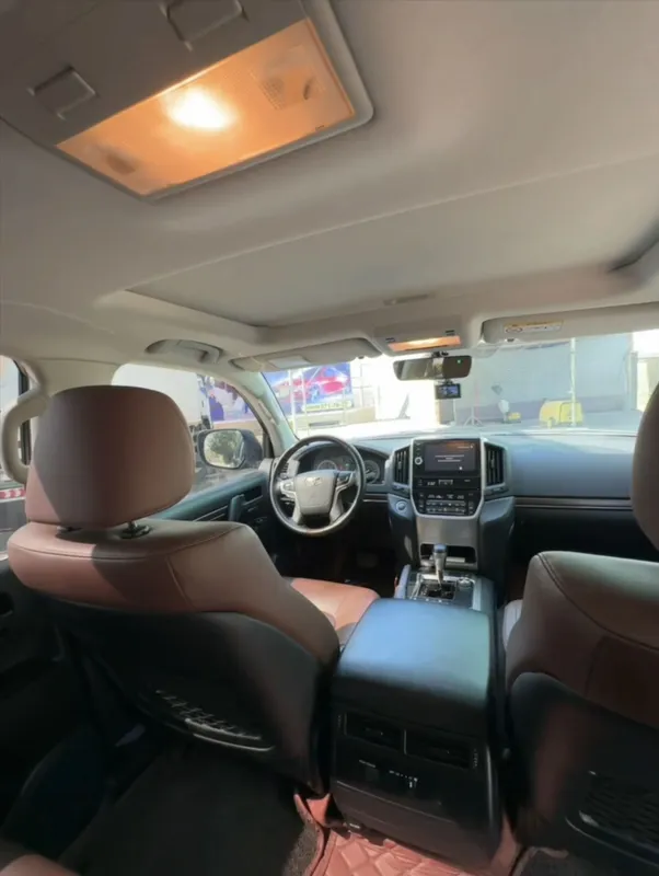 Tayota Land Cruiser 200 Yaponiya 2019 SROCHNA Sotiladi — фото 6