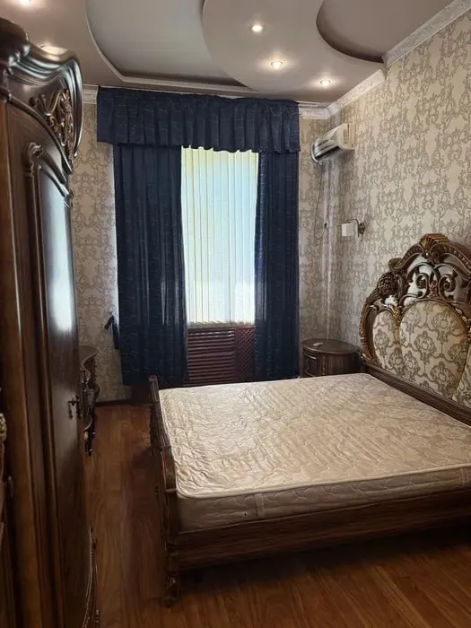 Сдается 2-комнатная квартира в Яккасарае (ориентир: метро Космонавтов / Пед институт)