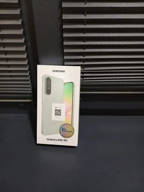 Samsung A56, память 8/128, работает идеально 2