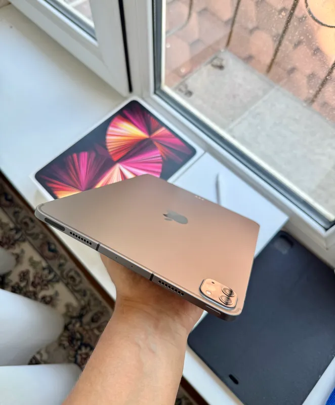 iPad Pro 11" Gray 128GB +Sim 3