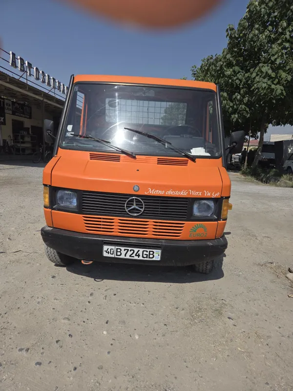 Mersedes benz 310 3