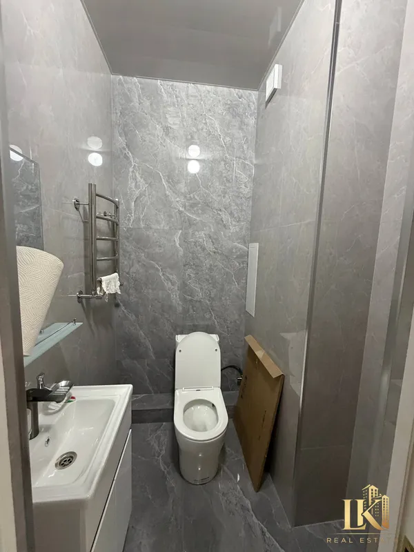 Продаётся 3-комнатная квартира в ЖК Golden House (Карасу-5) — фото 7