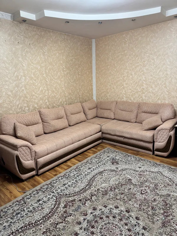 Продается диван Б/У Продается диван Б/У