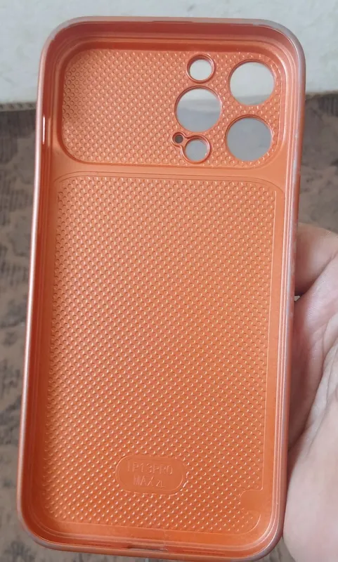 iPhone 17 Pro Max chehol