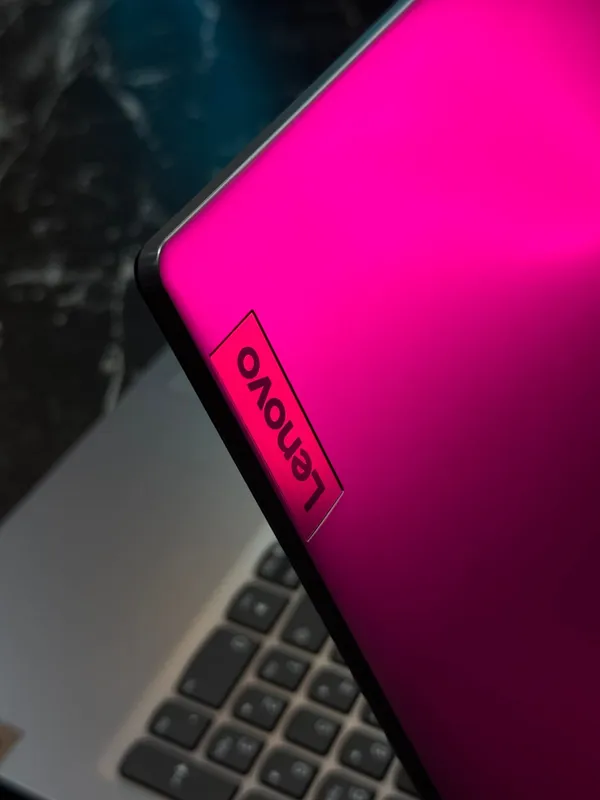 Noutbuk Lenovo Ideapad Slim 3 — фото 4
