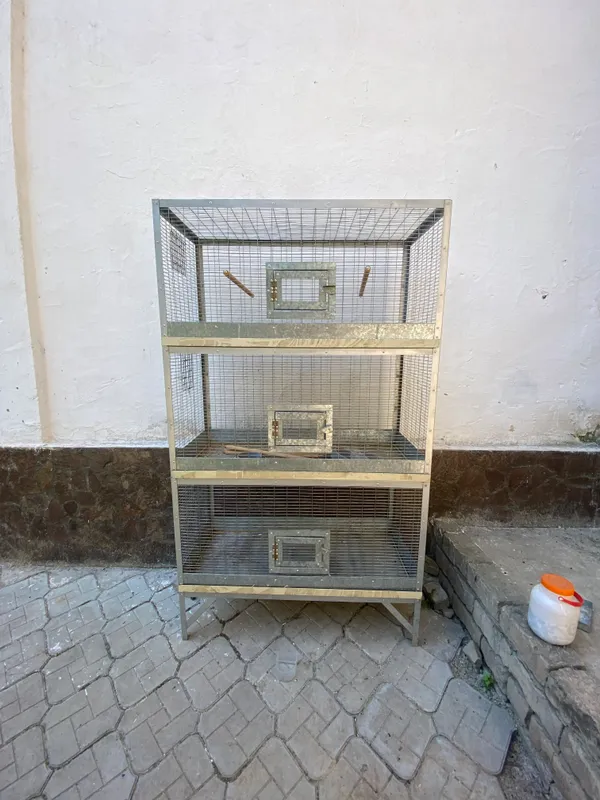 Sotiladi Razmeri 100x50x50 holat yaxshi 3 Sotiladi Razmeri 100x50x50 holat yaxshi 3