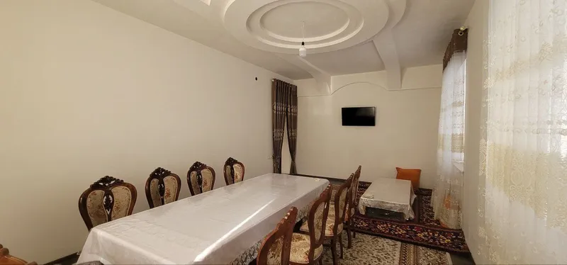 Uy Sotiladi 2 qavatdan iborat 8 sotix hamma sharoitlar mavjud — фото 3