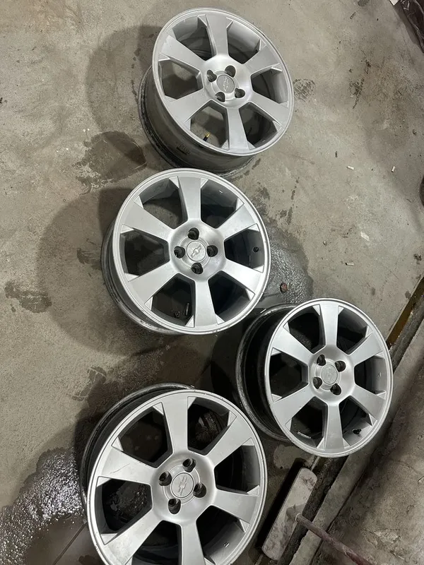 R 17 jentra diska 4/100