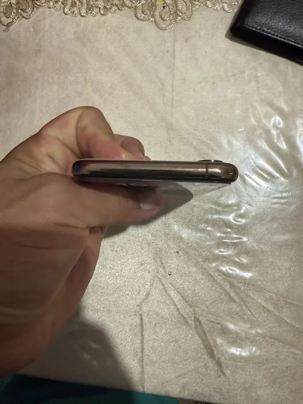 Iphone xs 64gb batareya yomkosti 74% — фото 5