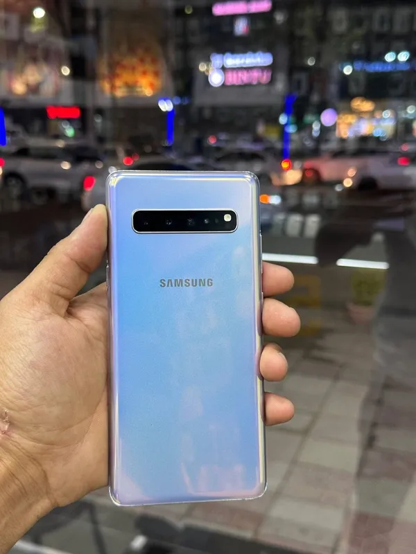 S10 5G 228,000 sum 12 oʻy