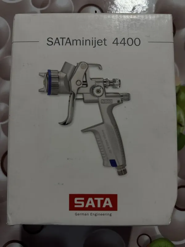 SATAminijet 4400, SATA dry jet 2 1 SATAminijet 4400, SATA dry jet 2 1