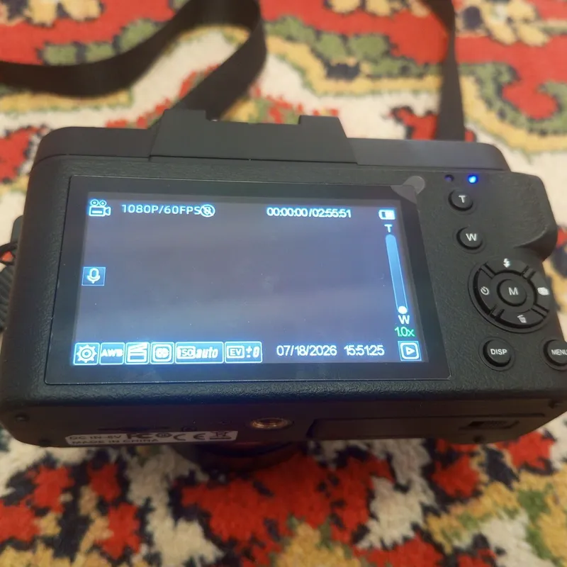 Raqamli Kamera 4K / 56.0 MP / 16X Zoom (+32GB SD karta) Holati a'lo 3 Raqamli Kamera 4K / 56.0 MP / 16X Zoom (+32GB SD karta) Holati a'lo 3