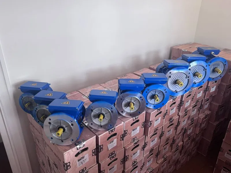 Motor (mator) reduktor optom narxlarda