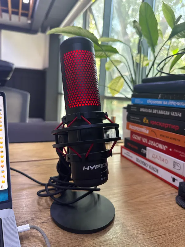 HyperX Quadcast Microphone 1