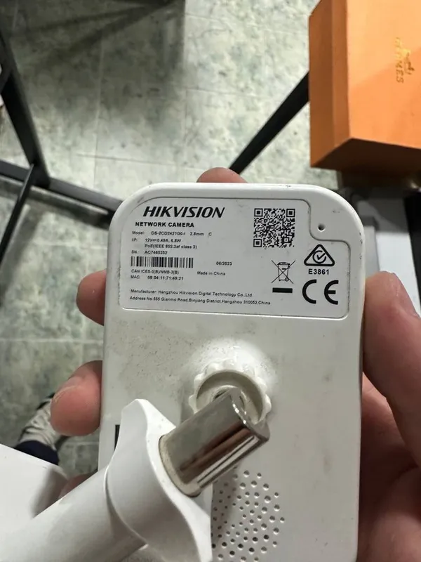 Продаю камеры HIKVISION есть 6 штук — фото 1