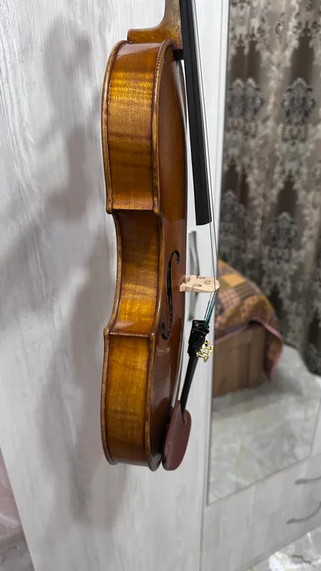 Italiyalik usta yasagan 4/4 Amati skripkasini sotaman 7