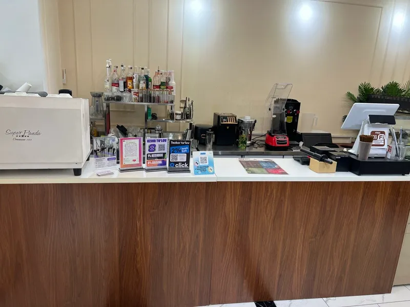 Барная стойка столешница кафе мебель ресепшн Bar
