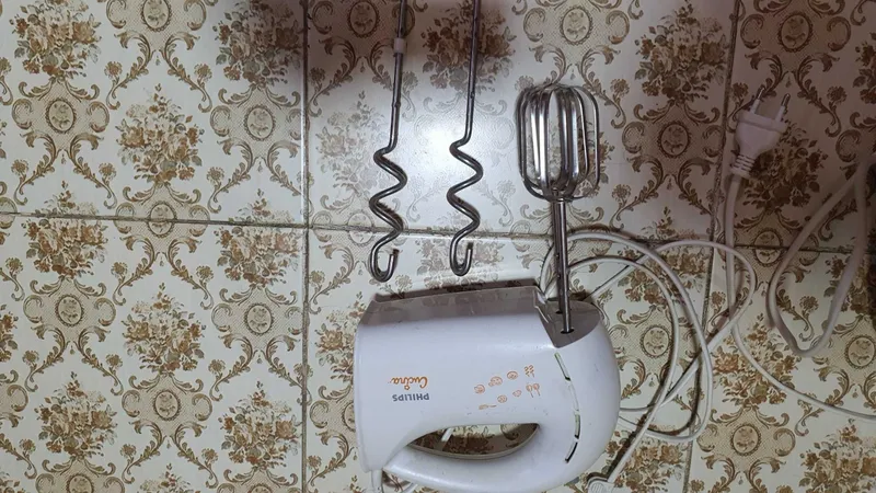 Ручной миксер Philips Cucina с насадками