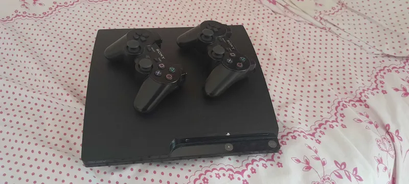 Playstation 3 slim 250 gb 1