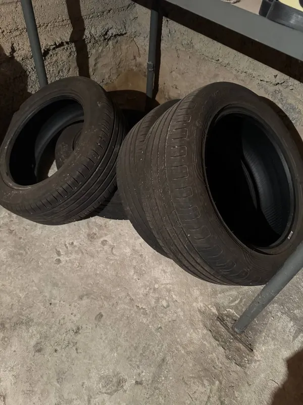 Продаю шины от Трекера родныйи