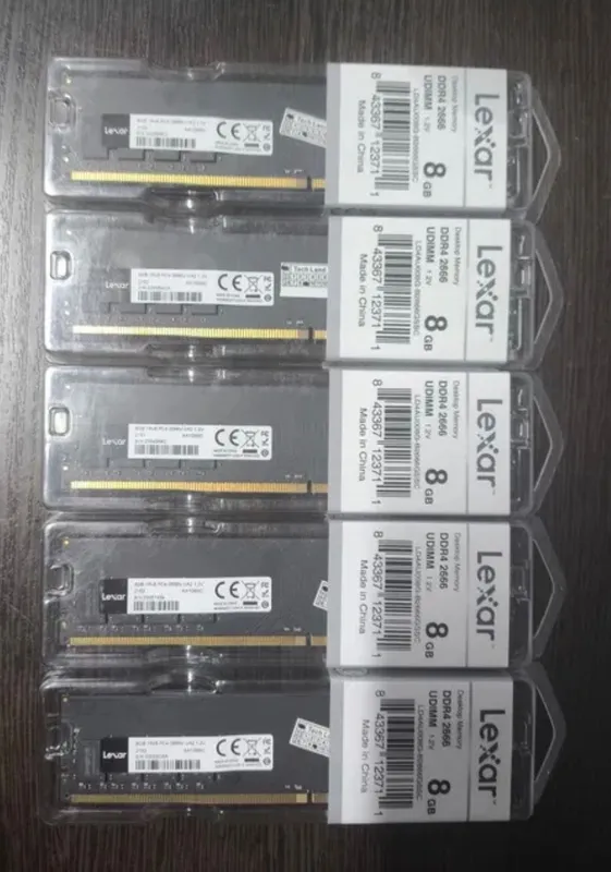 Срочно ! Lexar 8 GB DDR4 3200