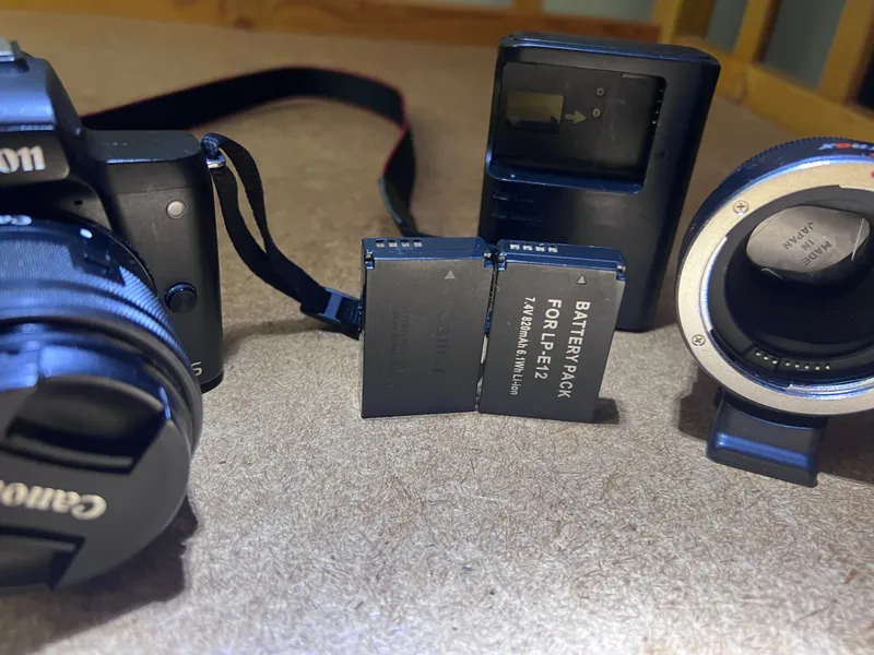 Canon m50 mark i + kit lens + 50mm EF lens + Vitrox EF adapter — фото 2