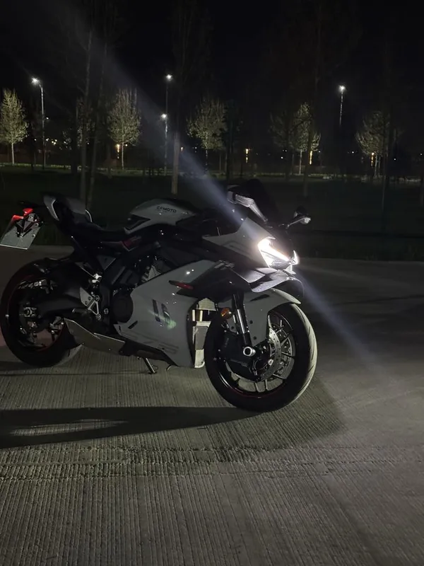 Мотоцикл Cfmoto 675SR-R, идеальное состояние. — фото 1