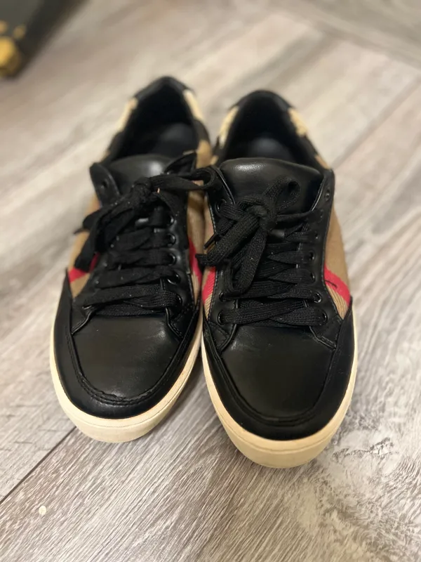 Argınal Burberry 37 razmer